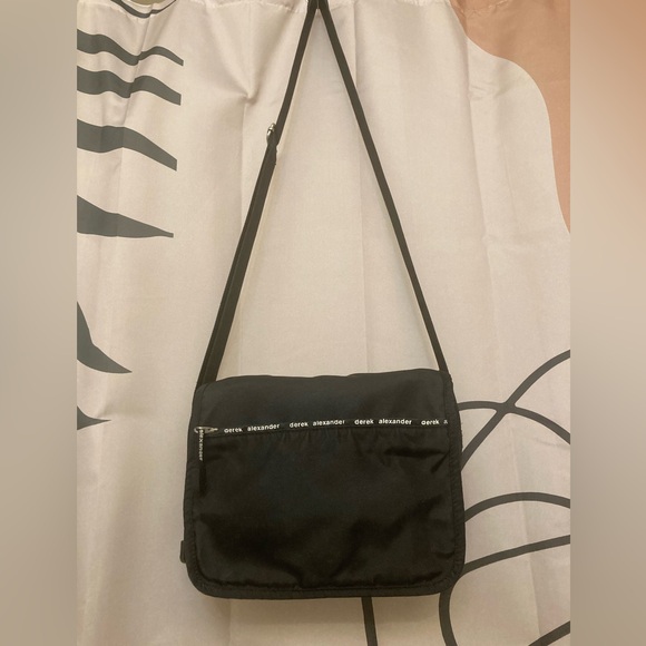 Derek Alexander Black Messenger Bag - Picture 2 of 6